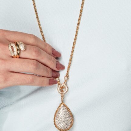 Cordão Corrente Baiana com Pingente Gota Cravejada c/ banho ouro 18 k ✨